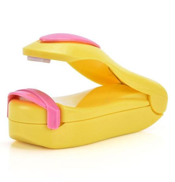 mini portable vacuum packaging machine